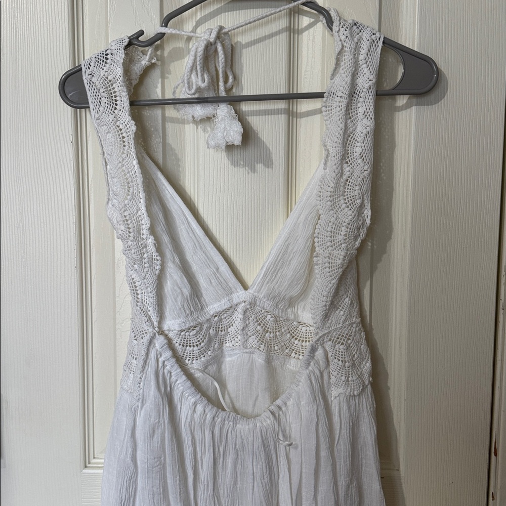 White Lace Halter Maxi Dress - Picture 3 of 8